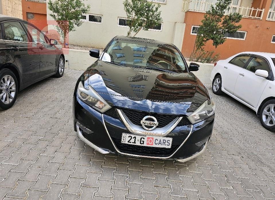 نيسان ماكسيما